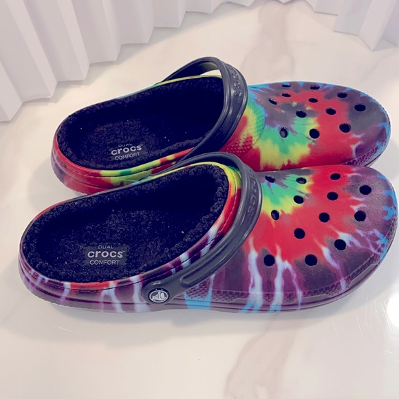 CROCS Other - CROCS FUR  lined Men Sz 12. Multi color Tie Dye